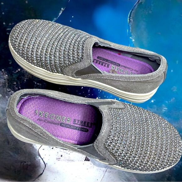 Skechers l Kids l Double Up-Take The Lead Sneaker l Silver Bling l Slip on l 11 - Picture 4 of 10